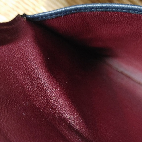 Vintage CHANEL Navy Quilted Leather Wallet - Picture 13 of 17